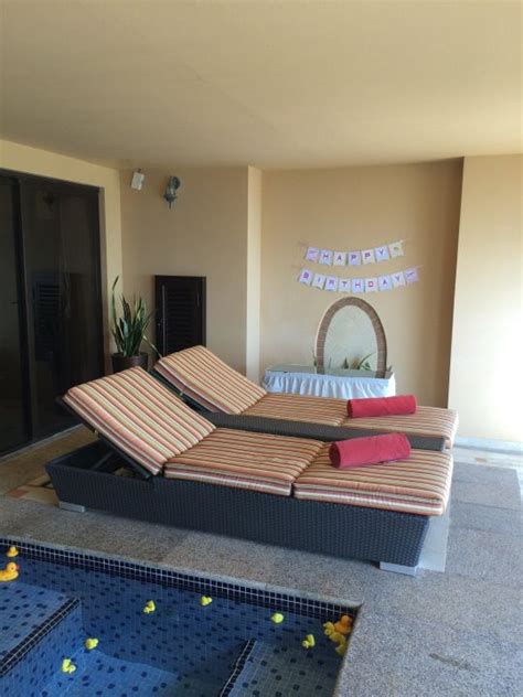 Private Pool Balcony Hotel Arjaan By Rotana Dubai Media City