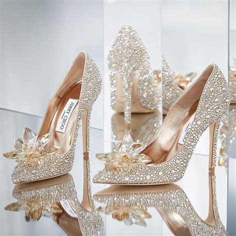 Amazing Details On These Elegant Bridal Shoes 💗 Would You Choose Simple