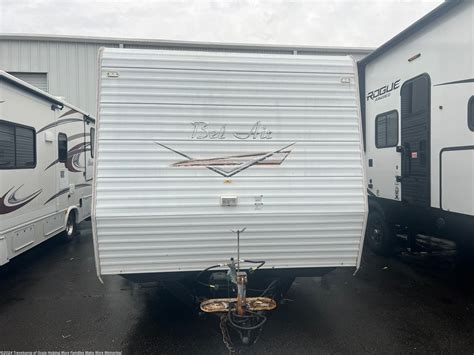 2006 CrossRoads BEL AIR 31BH RV for Sale in Summerfield, FL 34491