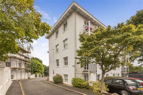 3 Bedroom Apartment For Sale In West Drive Brighton Bn2
