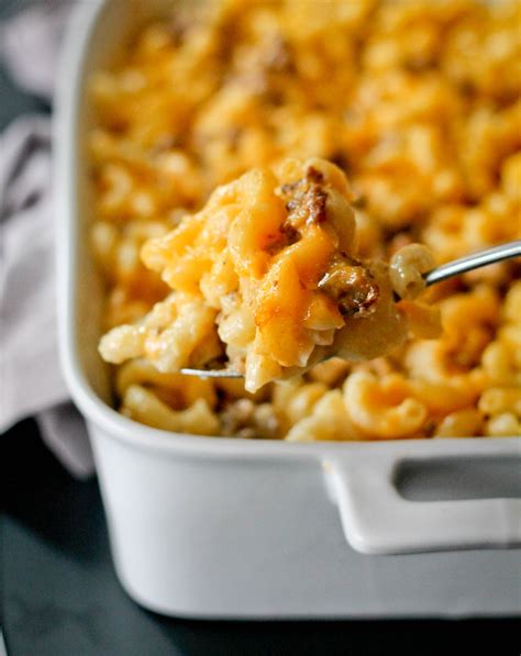Louis to try out the diner's famous macaroni and cheese. BEEFY MAC AND CHEESE - Jehan Can Cook