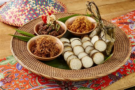 Ketupat merupakan makanan tradisional masyarakat melayu dan biasanya dihidangkan pada hari perayaan. 10 Tip Bagaimana Nak Elak Juadah Hari Raya Cepat Basi ...