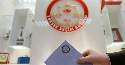 Seçimlerde kaç kişi oy kullanacak YSK Başkanı Yener açıkladı Oy