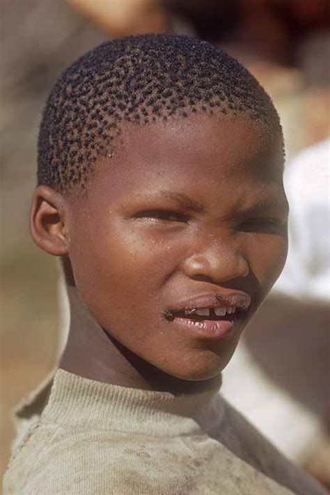 Mosarwa Girl Tsesane The People Of Botswana Botswana Ozoutback