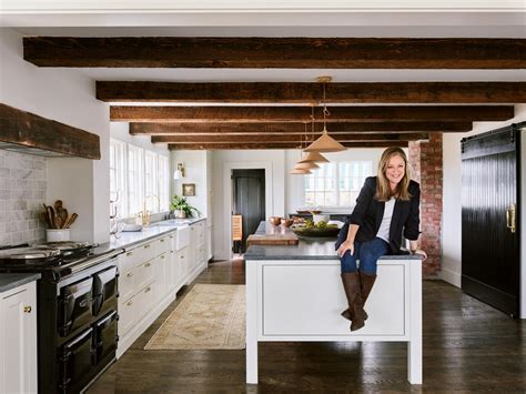10 Things You Didnt Know About Farmhouse Fixer Designer Kristina