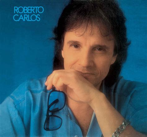 Roberto carlos (1992) essa série de vídeos é chamada 'descobrindo' e traz diversos fatos sobre cada álbum. Roberto Carlos (1992) - Roberto Carlos