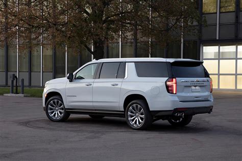 2021 Chevrolet Suburban Review Trims Specs And Price Carbuzz