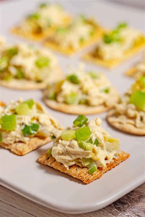 20 Best Crackers To Serve With Chicken Salad The Tasty Tip
