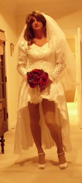 Beautiful Transsexual Bride Lynzi Is In A Wedding The Transgender Bride On Tumblr