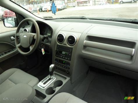 2006 Ford Freestyle Se Awd Dashboard Photos