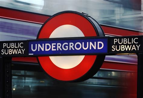 London Underground You Can Claim For Late Tube Journeys Except Strikes