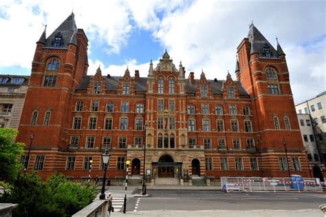 If you're a music lover, then you've come to the right place. Royal Albert Hall Architecture, Photos, London Building ...