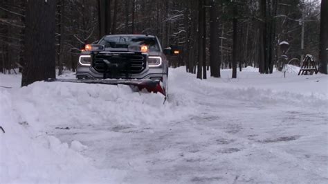 Plowing 18 Inches Of Snow On A Long Country Driveway Youtube