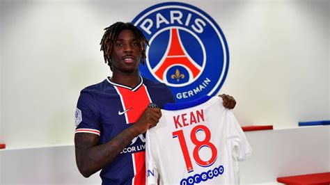 The young striker celebrated silently in front of the home fans after netting the. Moise Kean reforzará al PSG - Futbol Sapiens