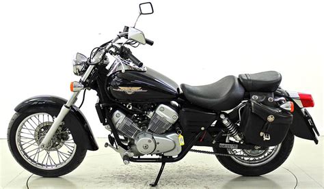 Honda VT125 C Shadow - 125 ccm Motorräder - Moto Center ...