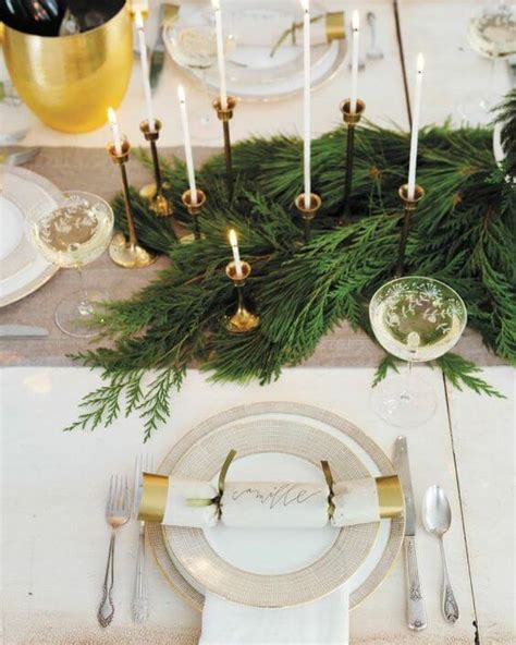 19 Pretty Place Settings For A Magical Winter Wedding Or Christmas