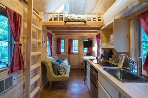 Scarlett Tiny House Tour This Adorable Rental Available At Mt Hood