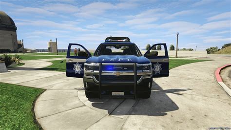 Download 2017 Chevrolet Silverado Spanish Police For Gta 5