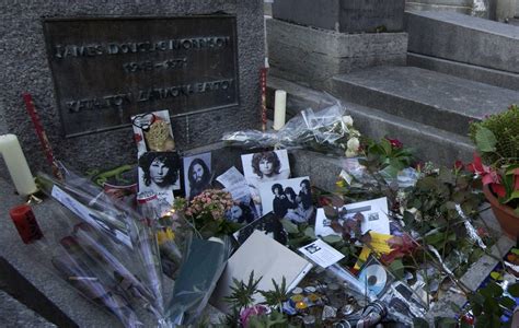 Fans Pay Tribute To The Doors Jim Morrison On 50th Anniversary Of Death