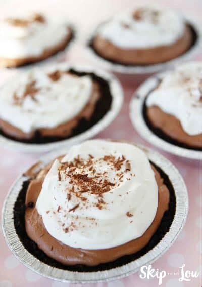 Heavy whipping cream gives it a rich and creamy flavor. Chocolate Mousse Pie -Easy and Delicious! | Skip To My Lou