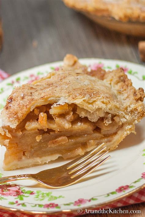 If you follow closely, you can make an amazing apple pie. Grandma's Old Fashioned Apple Pie | Art and the Kitchen