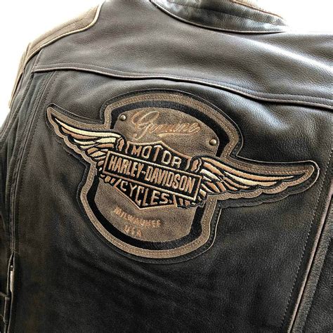 4.8 out of 5 stars 229. Harley Davidson Limited Edition Triple Vent System Antique ...