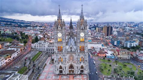 Quito City Tour Explore Independence Square Presidential