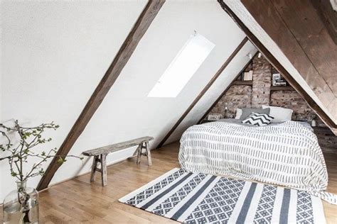 skandinavisches duplex  einer naturdekoration   schlafzimmer