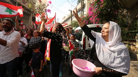 All Of Them Lebanon Protesters Dig In After Nasrallahs Speech