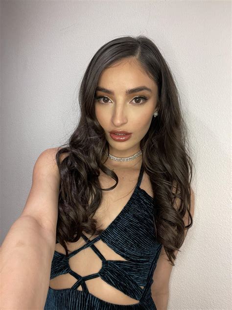 Emily Willis : ModelsGoneMild