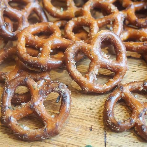 Crack Pretzels The Ultimate Party Snack Southern Bytes