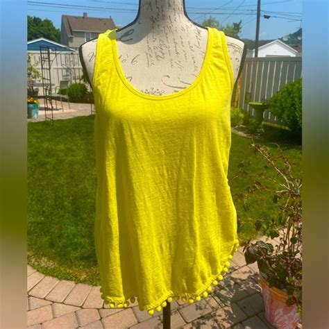 Lilly Pulitzer Tops Euc Lilly Pulitzer Mckee Top Lillys Lemontank