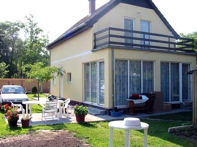 Von einer nacht bis zu monatelanger miete. Ferienhaus 25 Zamardi oben Plattensee Ferienhaus Balaton ...