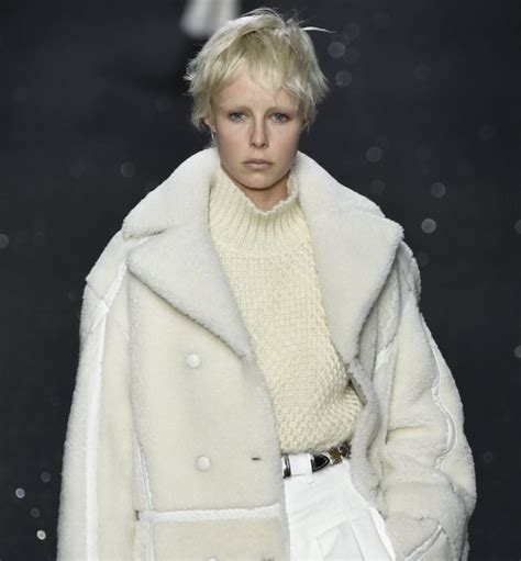 Model Edie Campbell Told Shes Too Fat For Milan Fashion Week Show