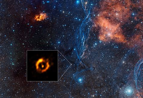 Vltis Sharpest View Ever Of Dusty Disc Around Ageing Star Astronomy Now