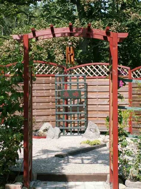 Japanese Garden Trellis Photos