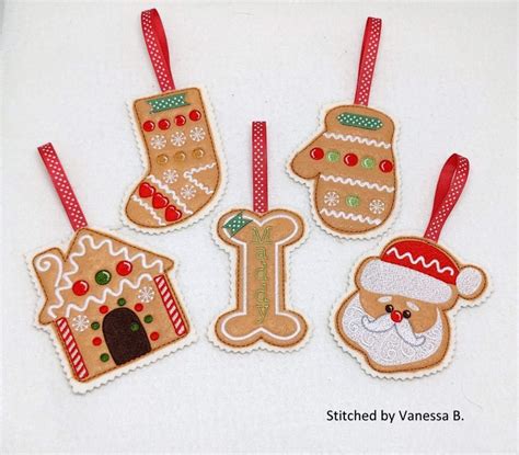 Christmas Cookie Ornaments Set 2 4×4 · Omas Place Machine Embroidery