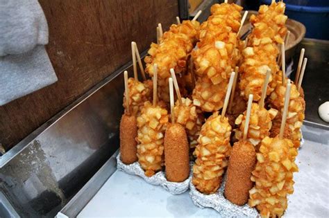 Masakan korea terdiri dari berbagai jenis berikut ini daftar / katalog resep masakan korea yang tersedia di sini. 12 Jajanan Lezat Kaki Lima Khas Korea (Dengan gambar) | Makanan jalanan, Makanan anjing, Resep ...
