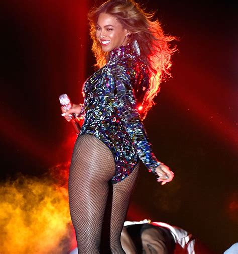 Beyonce Reminds Us That She Is Beyonce With That Vma Performance Beyonce Show Beyonce