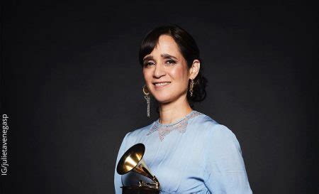 C Mo As Que Julieta Venegas Tiene Una Hermana Gemela Omg Vibra