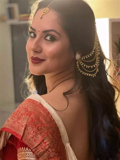 In Pics Puja Banerjee Showcases Her Bong Connection Times Of India