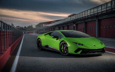 2560x1600 2018 Lamborghini Huracan Performante 4k 2560x1600 Resolution