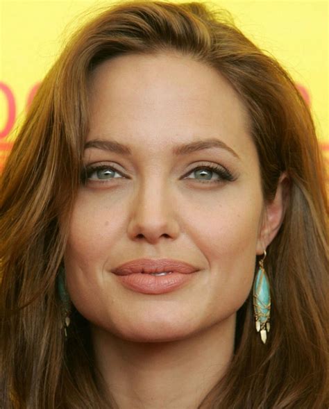 Pin By Wesam Abase On Artists Angelina Jolie Eye Color