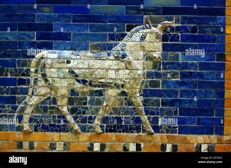 Puertas de Ishtar Babilonia además de detalles mostrando las palmas