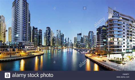Spectacular Skyline At Night Dubai Marina Dubai United Arab Emirates