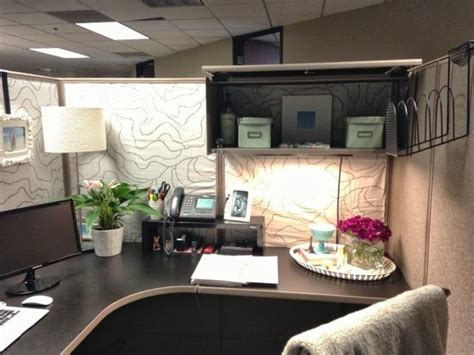 23 Amazing Cubicle Workspace To Make Your Work More Better Cubicle Decor Office Work Office