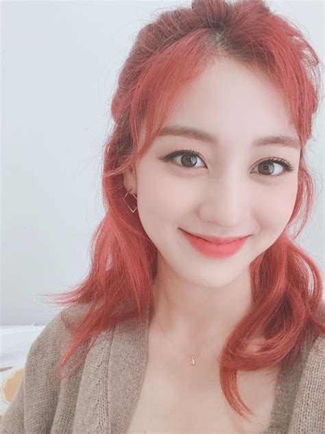 Twice streams live on twitch! TWICE Flaunt Their Lovely Visuals In New Selfie Photos ...