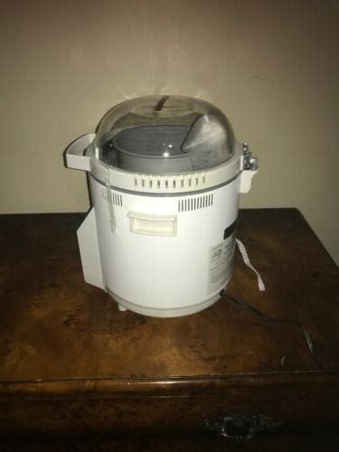 These include betty crocker cookbooks, bread lover's bread machine cookbook, best bread you will find welbilt recipes for 1 (small welbilt) to 1 1/2 lb. Welbilt ABM-100-4 Bread Machine Maker..NEW