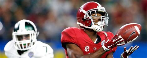 Sportsdataio provides a helpful guide that explains the data points within version 3 of the ncaa football api. NCAA College Football Teams, Scores, Stats, News ...