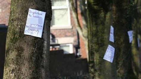 Uk Woman Pins Posters About Her ‘cheating Husband Across Her